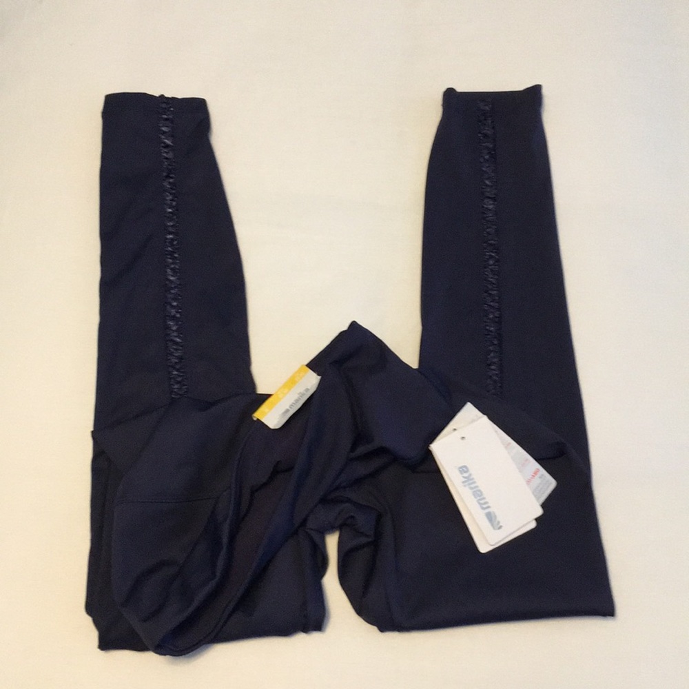 NWT Marina ankle leggings with back calf detail